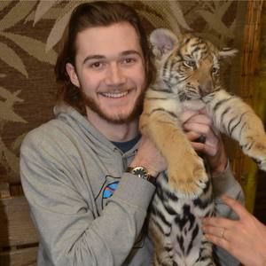 Meet your Posher, Andrew